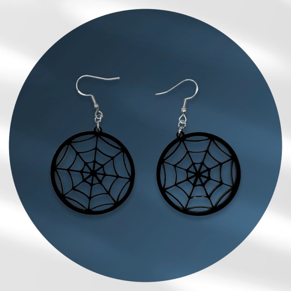 Dangling Spider Web Ring
